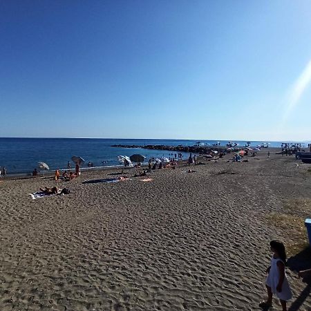 Appartamento Bellavista ヴェンティミーリア エクステリア 写真